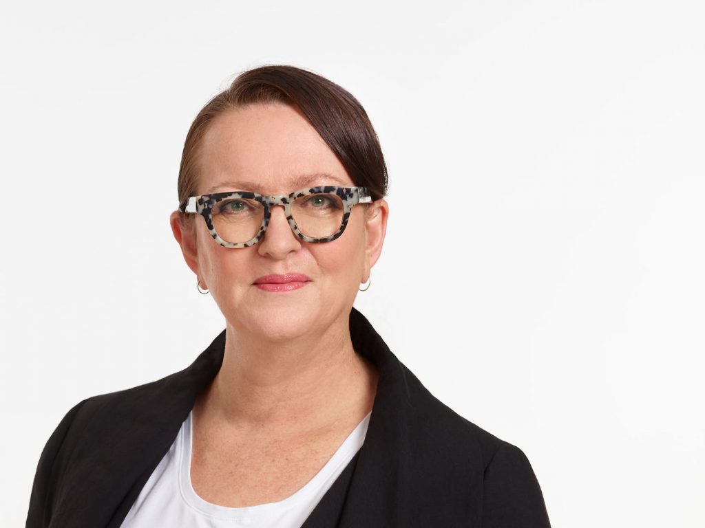 9A3D6038-7322-4AA6-B180-E505A561369E Corporate Photography-Personal Branding-Executive Photography-Linkedin Headshot